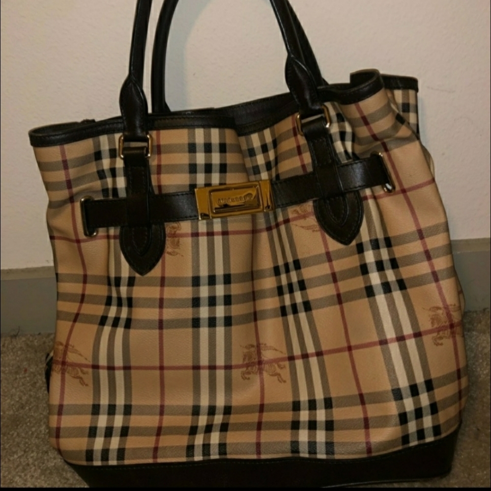 Burberry Purse